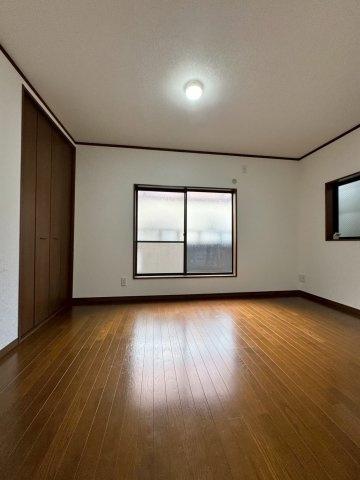 守口市大日町2丁目の洋室