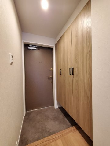 ライオンズヴィアーレ吉川の玄関|毎日通る玄関はこちらです