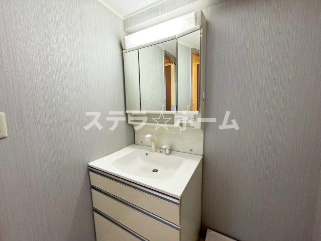 日興千里台スカイタウンB棟の独立洗面台|独立洗面化粧台付き