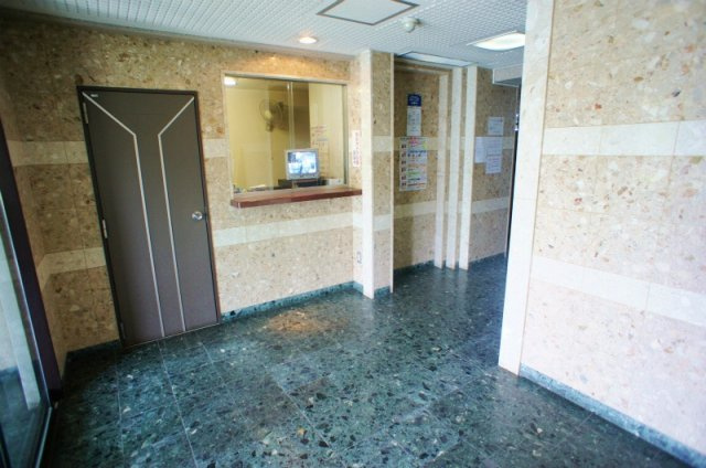 トーカン久留米駅東Ⅱキャステールのロビー|毎日通るロビーはこのようになっています