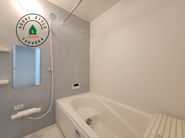 福岡市城南区樋井川7丁目第2-4棟（3号棟）の浴室|1日の疲れを癒してくれる広々バスルーム。雨の日のお洗濯にも大活躍な浴室乾燥機付です！