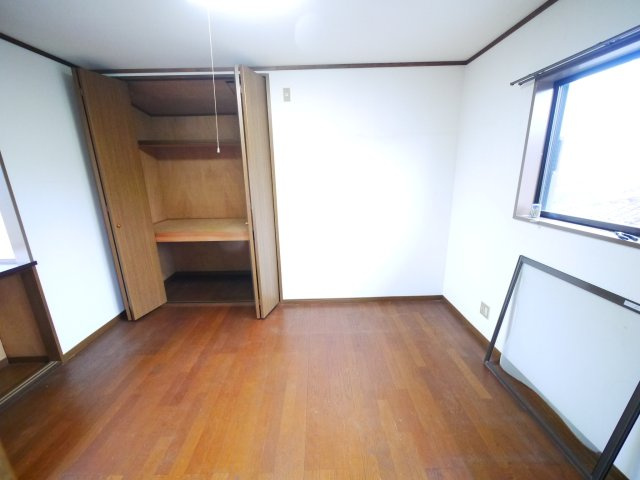 東金市大沼田　中古戸建の洋室|内外装リフォーム済み令和8年1月 平成7年4月築 ３DK  裏庭で菜園BBQが可能です。閑静な分譲地