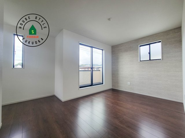 福岡市城南区樋井川7丁目第2-4棟（4号棟）の寝室|主寝室には収納力に優れたクローゼットがありますので、お部屋もすっきり片付きます。