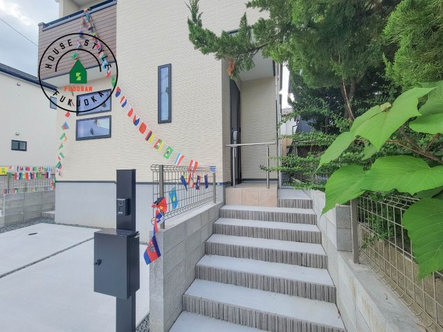 福岡市城南区樋井川7丁目第2-4棟（4号棟）の玄関|おでかけの時も帰った時も、「我が家」を最初に感じでもらえる素敵な空間に。