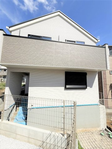 【外観】 | 【仲介手数料２３０万円が無料！】■眺望良好■庭スペースあり■高台■陽当り良好 | 【諸費用が２３０万円ＯＦＦ」です！】
■詳細は「物件概要」の「諸費用」欄をご確認下さい！
■周辺より高台につき陽当りも開放感も良好！
■吹抜け天井のリビングダイニングからの眺望が抜群！
■内覧可能