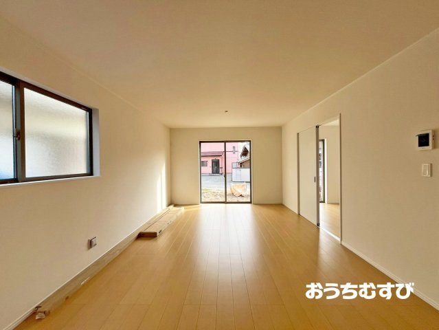 春日井市東神明町（全1棟）の居間・リビング