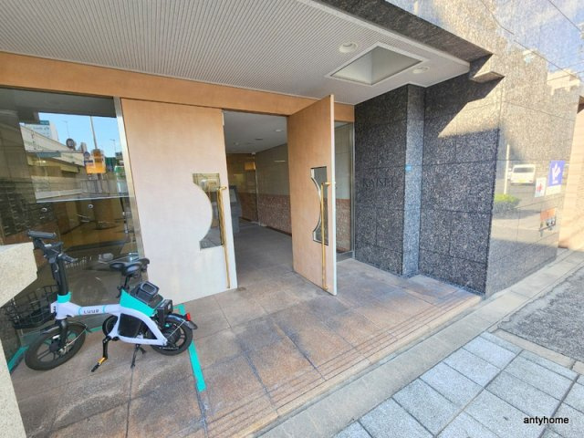 KAISEI本町東　仲介手数料無料のエントランス