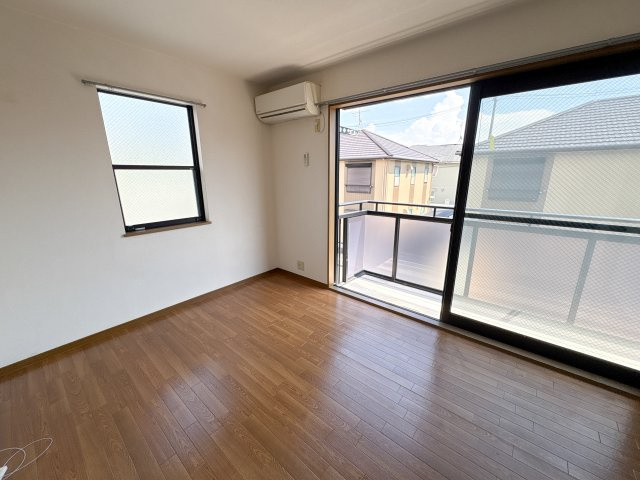 エステートピア学園前の居間・リビング