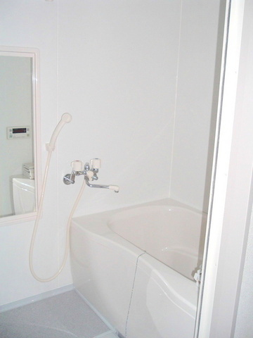 コンフォートハウスの浴室|追焚機能付のゆったりしたバスルーム