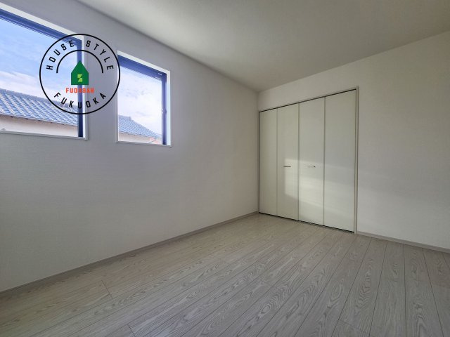 福岡市西区太郎丸2丁目第2-1棟（1号棟）の洋室|落ち着いた色調の洋室です。