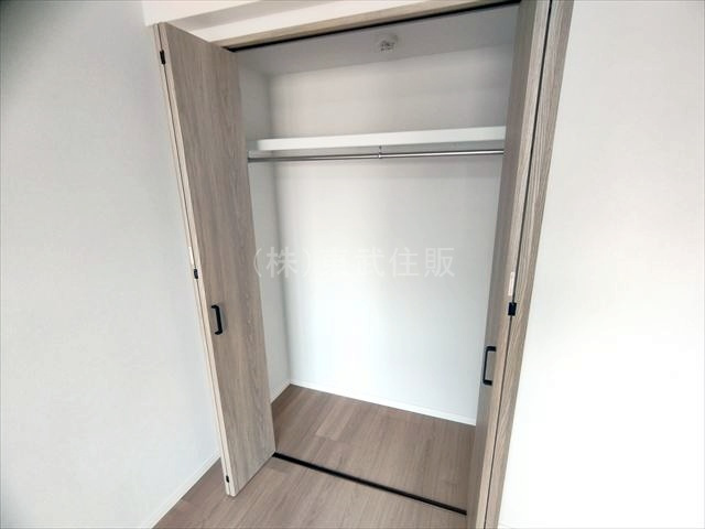 【収納】 | ベルポート朝霞弐番館 | 南側6.2帖洋室の収納です