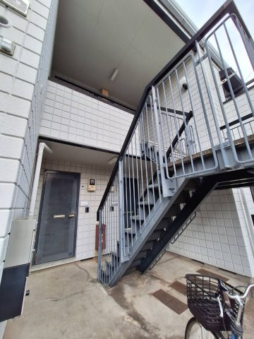 ジェイエムハウスのエントランス