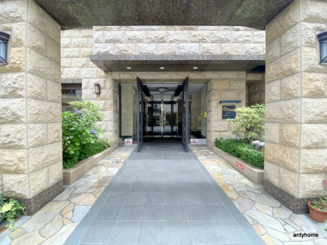 プレサンス心斎橋ザスタイル　仲介手数料無料のエントランス