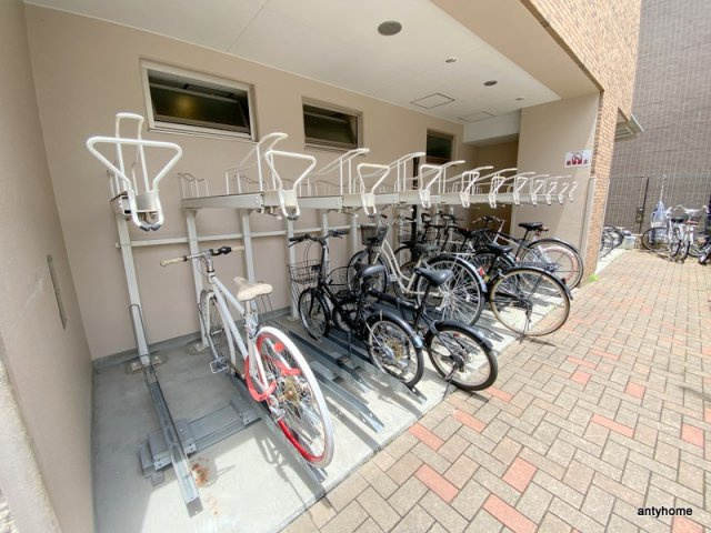 プレサンス心斎橋ザスタイル　仲介手数料無料の駐車場