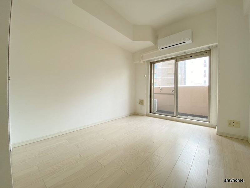 プレサンス心斎橋ザスタイル　仲介手数料無料の寝室