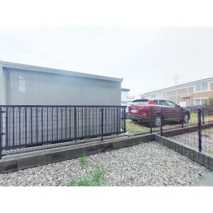 サニーコート川添の庭