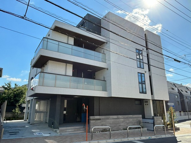 クラッシーコート三鷹台の外観