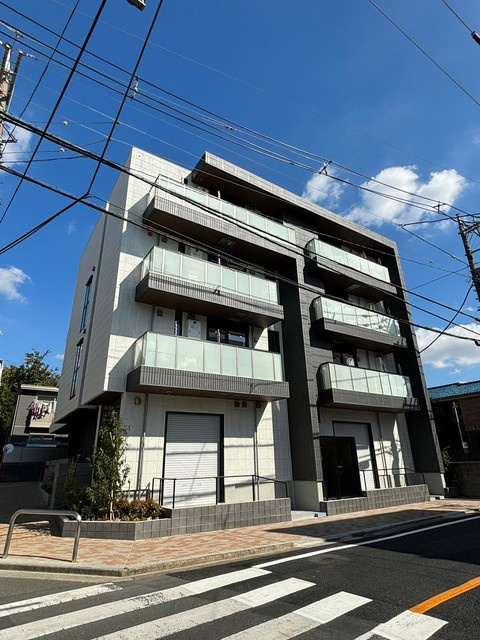 クラッシーコート三鷹台の外観