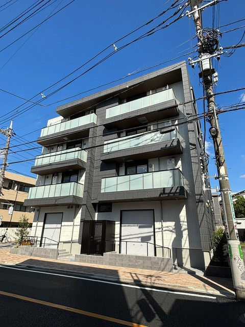 クラッシーコート三鷹台の外観