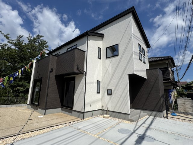 松戸市和名ケ谷新築戸建【和名ケ谷小学校：3分】の外観|完成済み内覧可能です！！