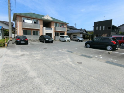 【駐車場】 | メゾンドールジュエ