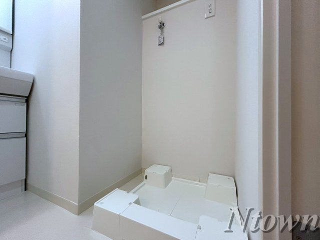 【設備】 | プレミアムコート大須 | 洗濯機置き場です