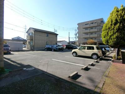 【駐車場】 | シャンツェB棟