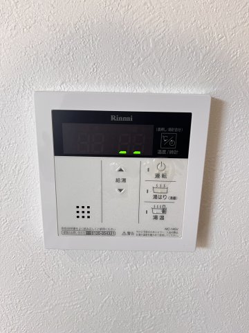 大阪市都島区内代町３丁目のアパートのエントランス