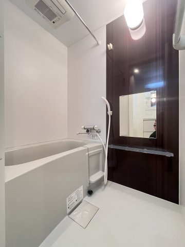 大阪市都島区内代町３丁目のアパートの浴室