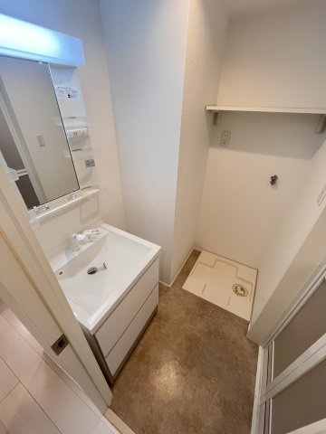 大阪市都島区内代町３丁目のアパートの独立洗面台