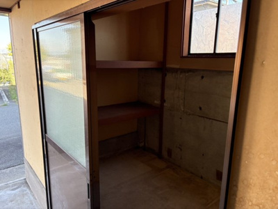 【その他】 | 東根市神町東【中古住宅】 | 車庫内に物置もありたっぷり収納出来ます！！