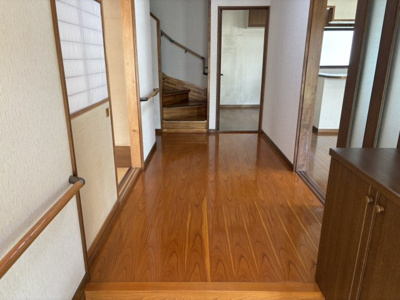 【玄関】 | 東根市神町東【中古住宅】 | 玄関