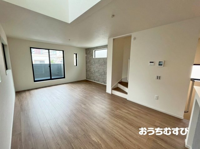 北区柳原1期(全4棟)の居間・リビング