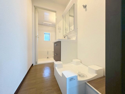 【洗面所】 | 豊中市緑丘1丁目貸家