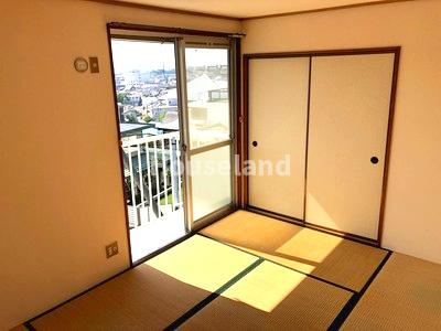 プレジール関戸の和室