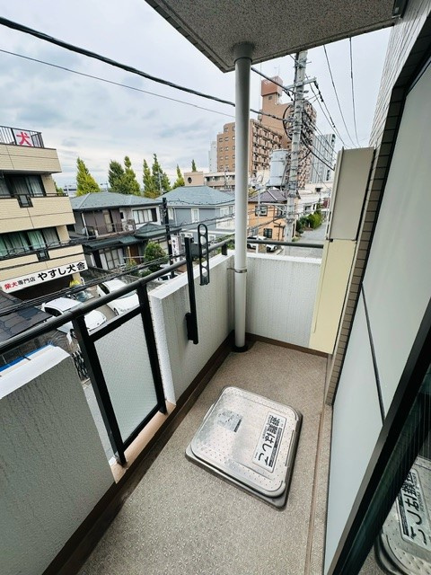 ハチホウハイツ１１のバルコニー