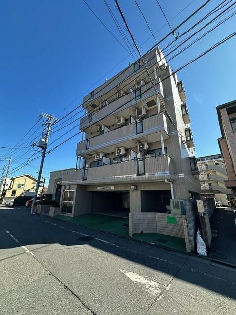 ハチホウハイツ１１の外観