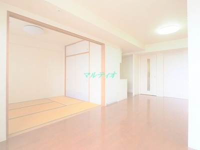 【居間・リビング】 | 日暮里アインスタワー | 洋室