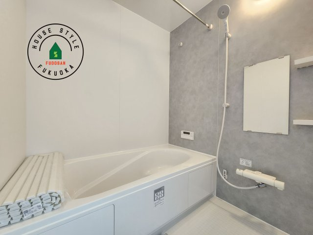 糟屋郡志免町王子3丁目第2-2棟（1号棟）の浴室|1日の疲れを癒してくれる広々バスルーム。雨の日のお洗濯にも大活躍な浴室乾燥機付です！