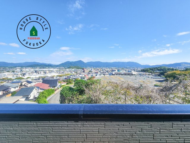 糟屋郡志免町王子3丁目第2-2棟（2号棟）の展望|窓から緑が見える物件も魅力的です。