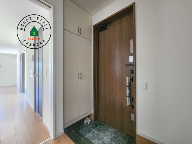 糟屋郡志免町王子3丁目第2-2棟（2号棟）の防犯設備|二重ロックでしっかり防犯対策ができます。