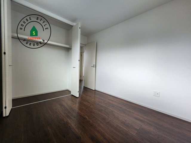 糟屋郡宇美町宇美中央1丁目第3-6棟(1号棟)の洋室|落ち着いた色調の洋室です。