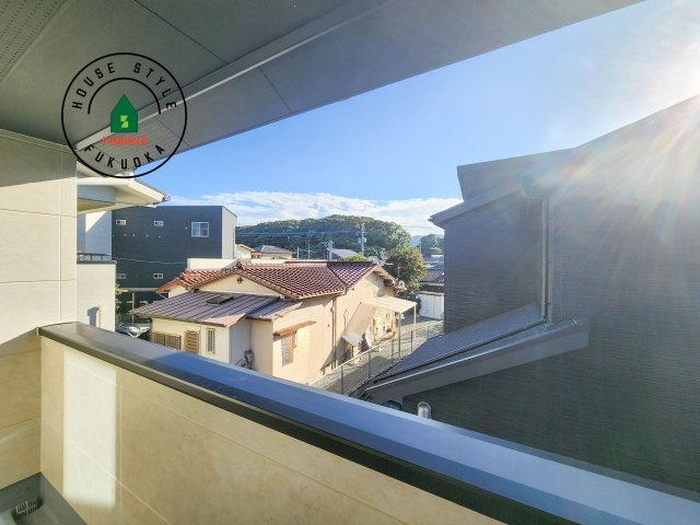 糟屋郡宇美町宇美中央1丁目第3-6棟(2号棟)の展望|窓から緑が見える物件も魅力的です。