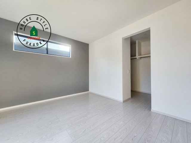 糟屋郡宇美町宇美中央1丁目第3-6棟(3号棟)の寝室|主寝室には収納力に優れたクローゼットがありますので、お部屋もすっきり片付きます。