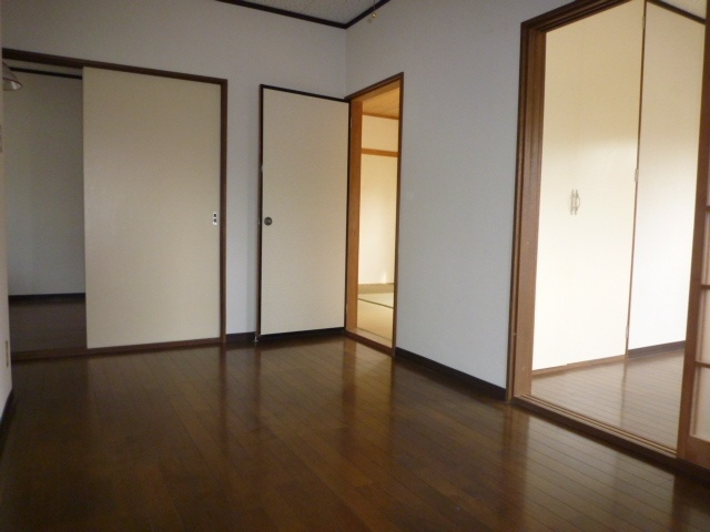 コーポ山利の居間・リビング|ＤＫ