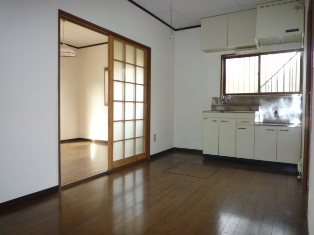 コーポ山利の居間・リビング|ＤＫ