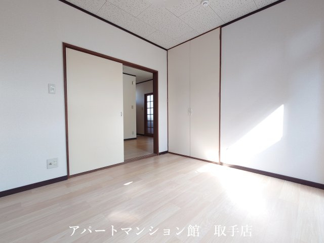 コーポ山利の居間・リビング