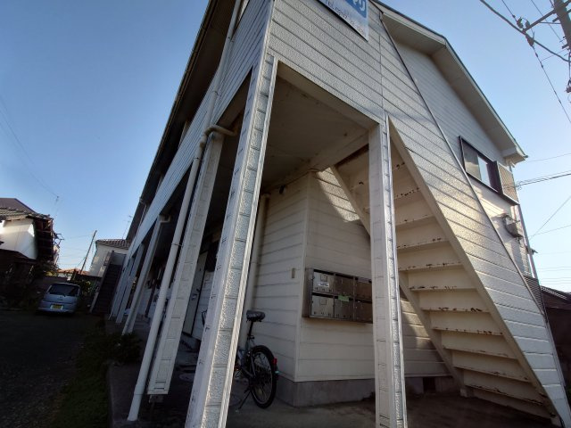 コーポ山利の外観