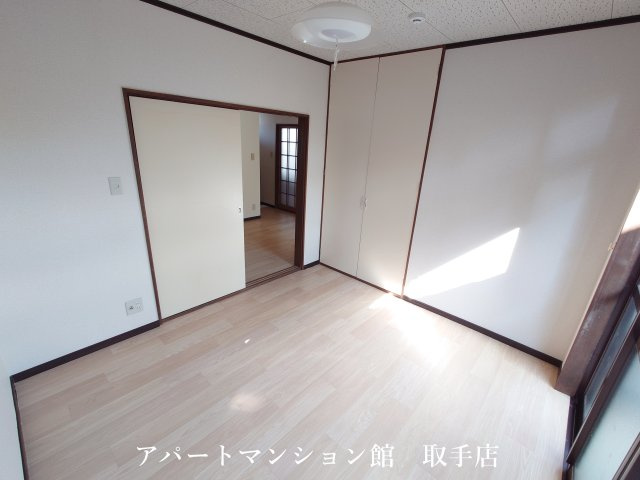 コーポ山利の居間・リビング
