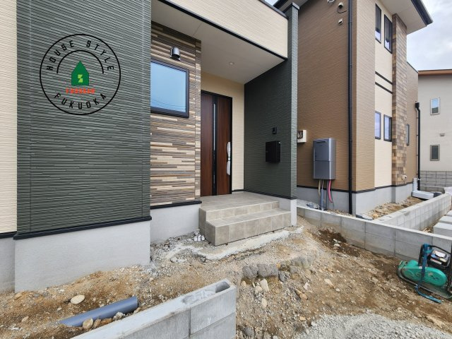 糟屋郡宇美町宇美中央1丁目第3-6棟(4号棟)の玄関|おでかけの時も帰った時も、「我が家」を最初に感じでもらえる素敵な空間に。